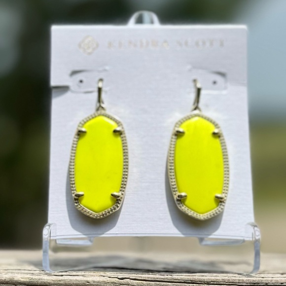 Kendra Scott Elle Drop Earrings Gold - Neon Yellow - Picture 5 of 5